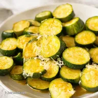 Courgettes au Parmesan Recette: Croustillantes et Facile! ✨