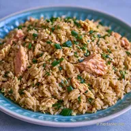 Riz Saut&eacute; Au Saumon pour 4 Personnes