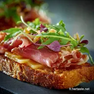 Tartine au Reblochon et Bacon AOP Recette Savoyarde Facile et Express